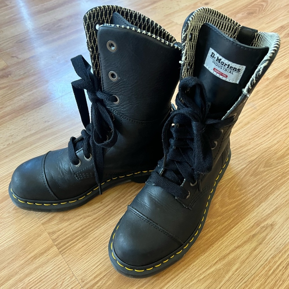 Dr.Martens boots Size 8 Women’s, steel toe, flip down sides. Doc Martens.